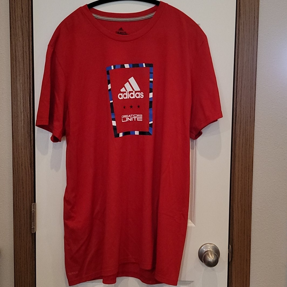 Mens Adidas tshirt
